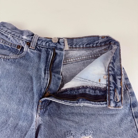 Vintage GAP Distressed Blue Denim Shorts - Picture 5 of 5